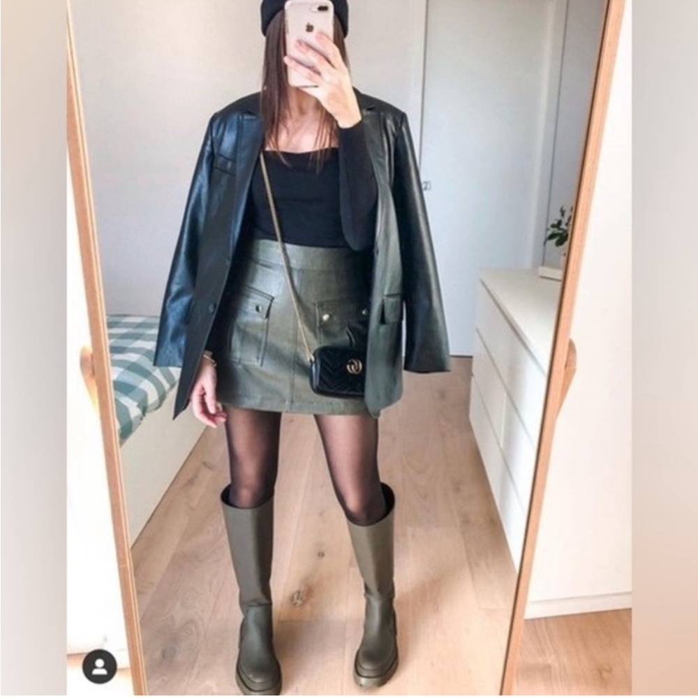 Blogger Fave Zara Micro Mini Faux Leather Skort Pockets 90's Y2K Khaki Green